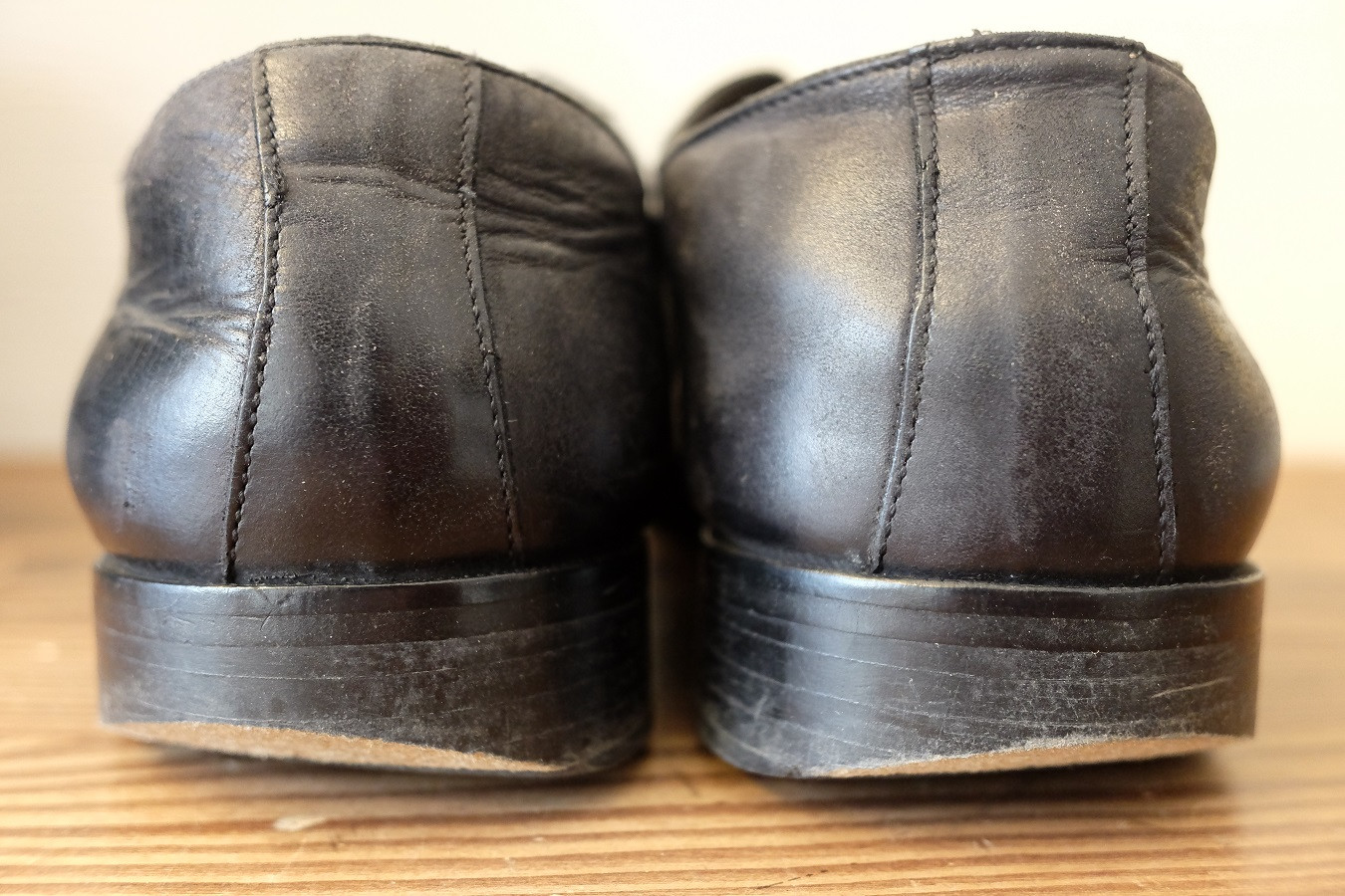 紳士靴 減りすぎたカカト修理(ビブラムアリエルリフト)