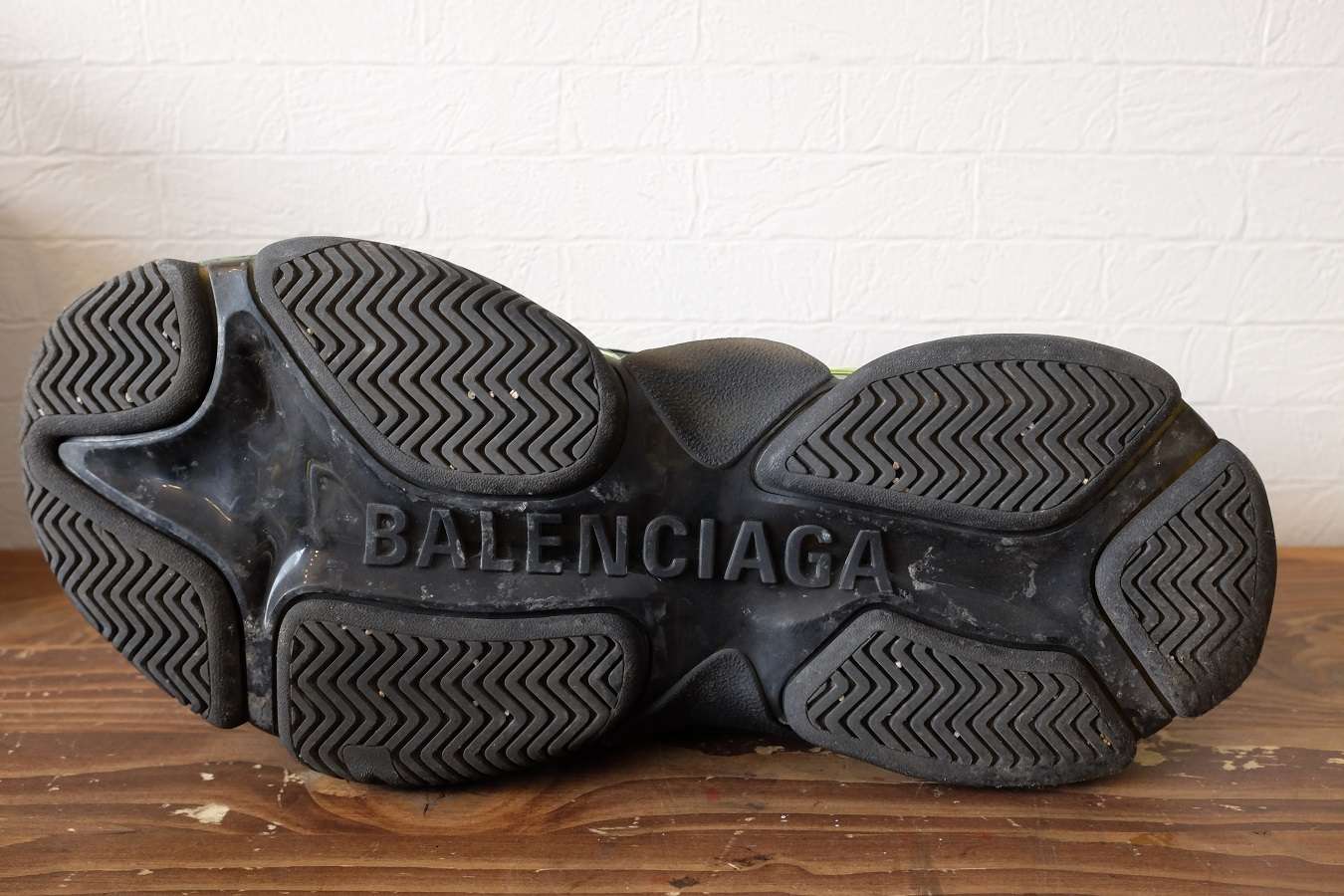 バレンシアガの靴底