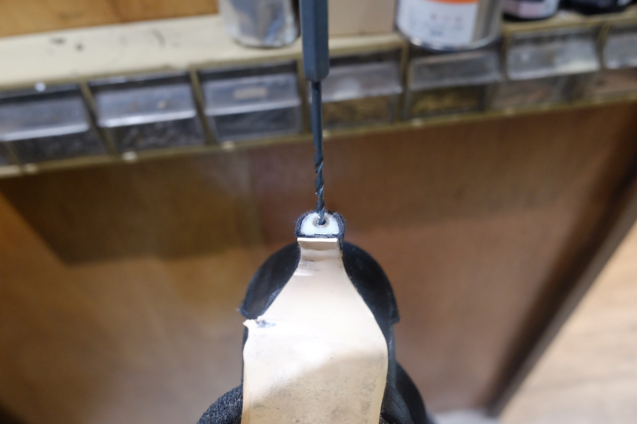 ピンヒール修理中