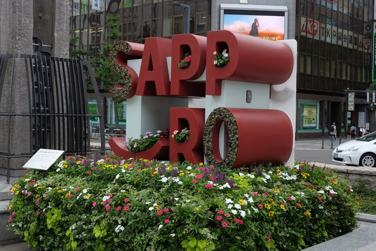 削れすぎてしまったピンヒールのカカト交換