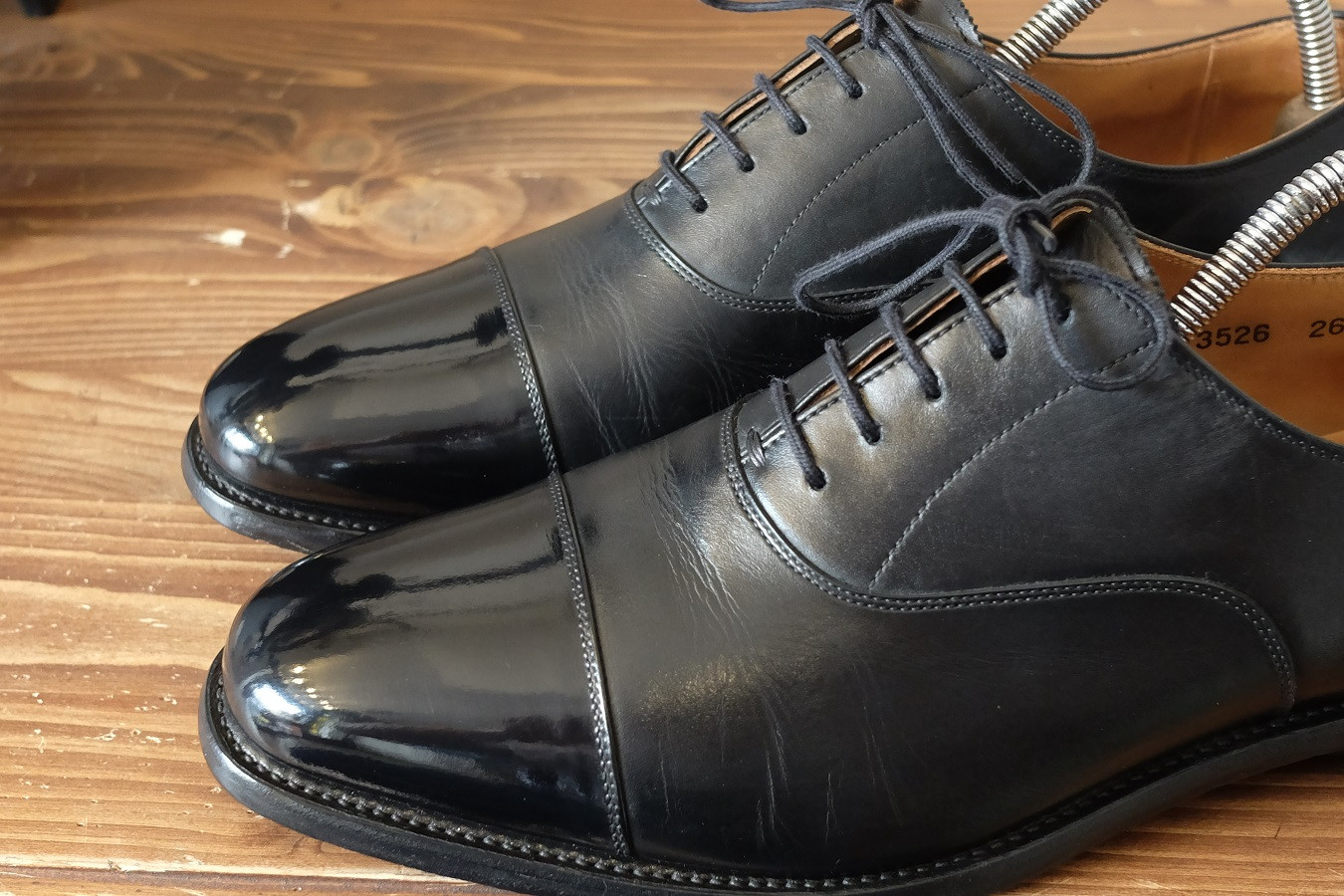 つま先ハイシャイン