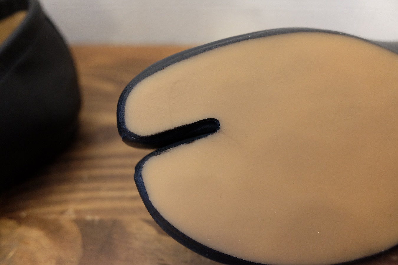 指入れの箇所もしっかりカットします