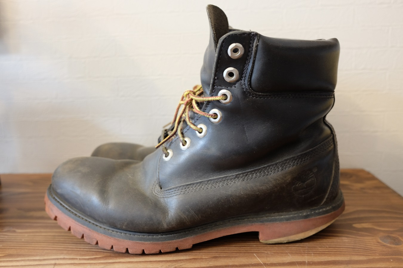 靴底が擦り減ったティンバーブーツ｜USビブラム132 オールソール修理