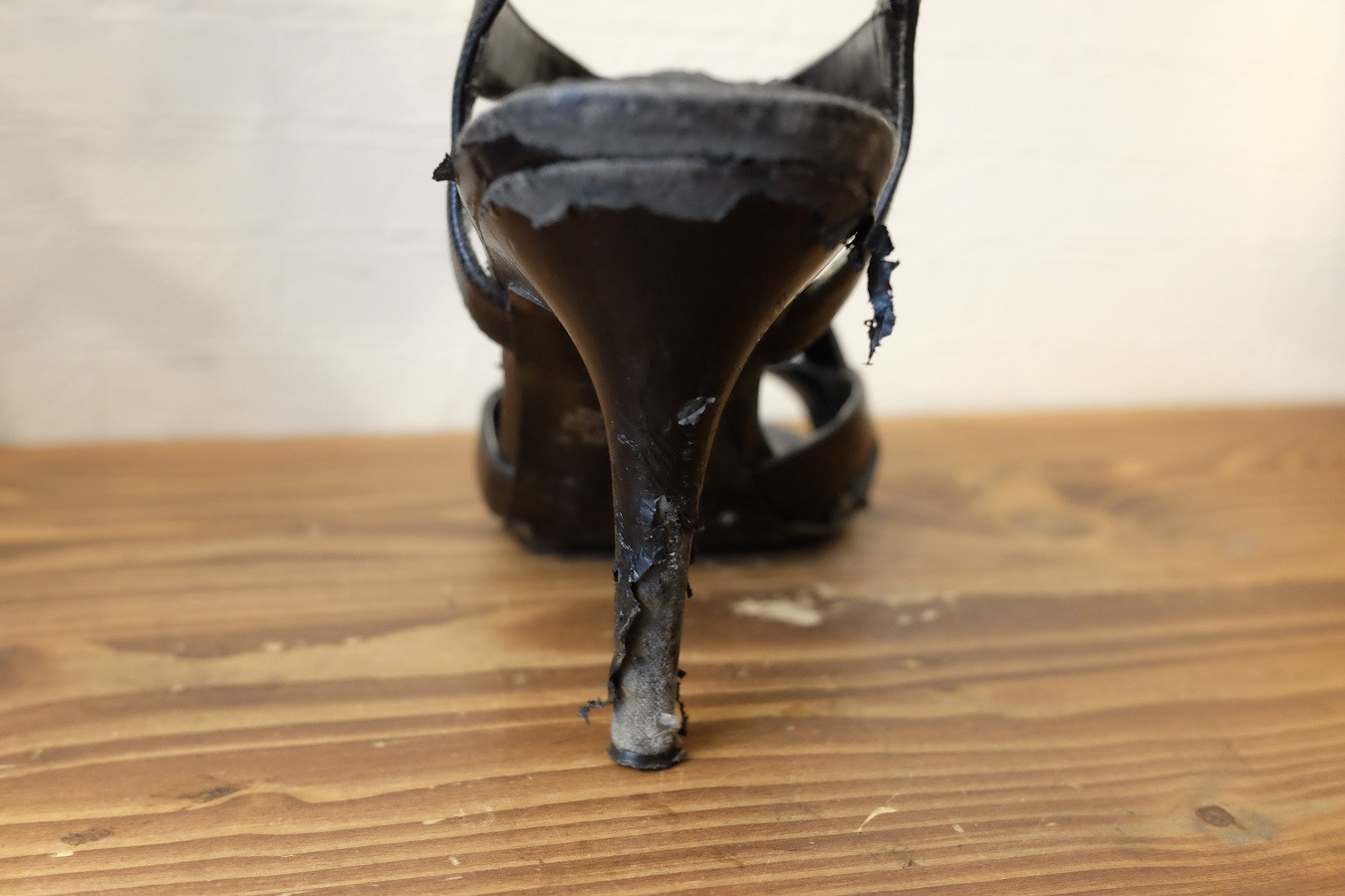 傷ついたヒールも巻革交換で蘇ります｜岡山 倉敷 津山