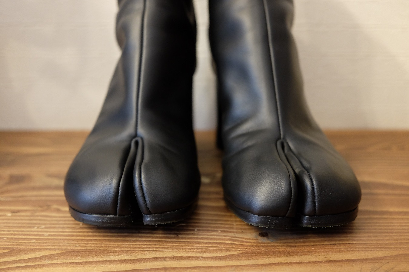 マルジェラ足袋ブーツのつま先