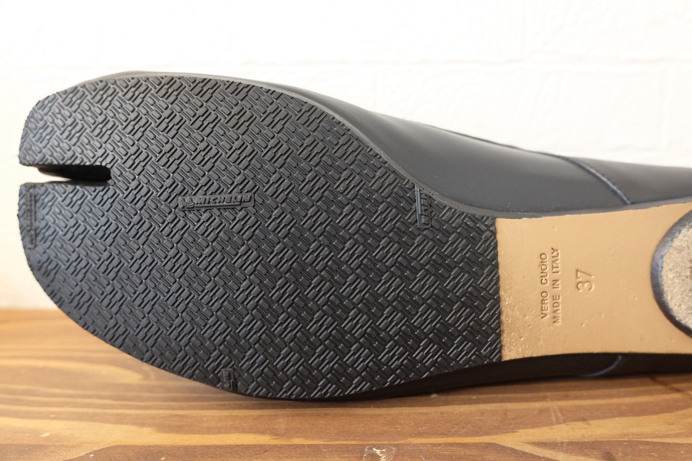 マルジェラTabiバレリーナシューズの裏張り