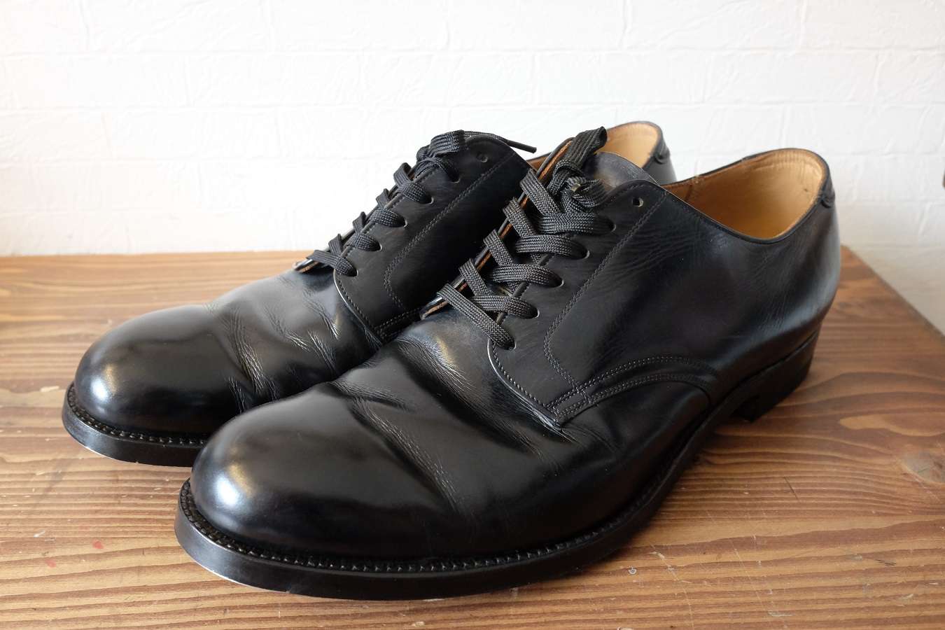 劣化で割れたヒールベース交換とキャッツポゥヒール取り付け｜kobbit 岡山