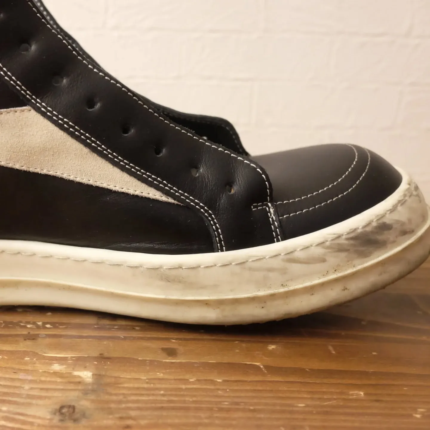 Rick Owens（リックオウエンス）の「コバの黒ずみ」諦...