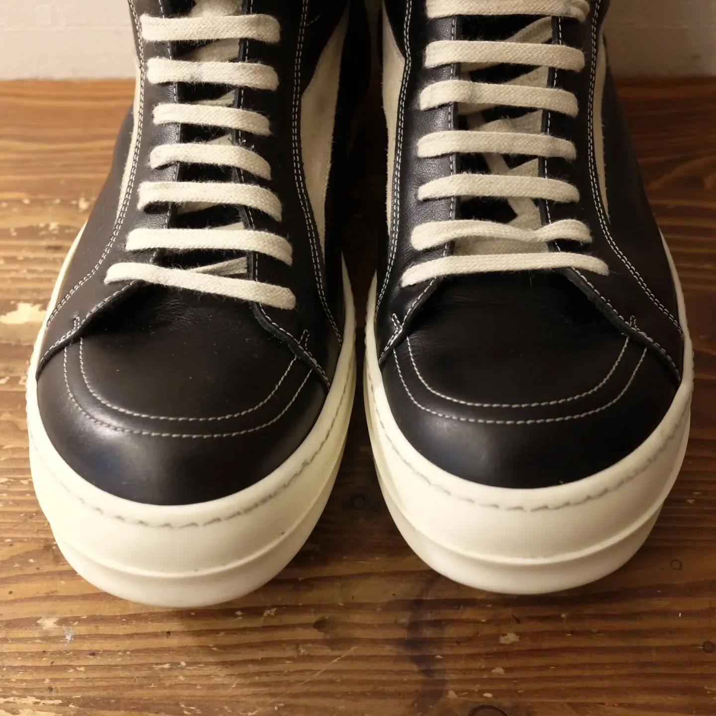 Rick Owens（リックオウエンス）の「コバの黒ずみ」諦...