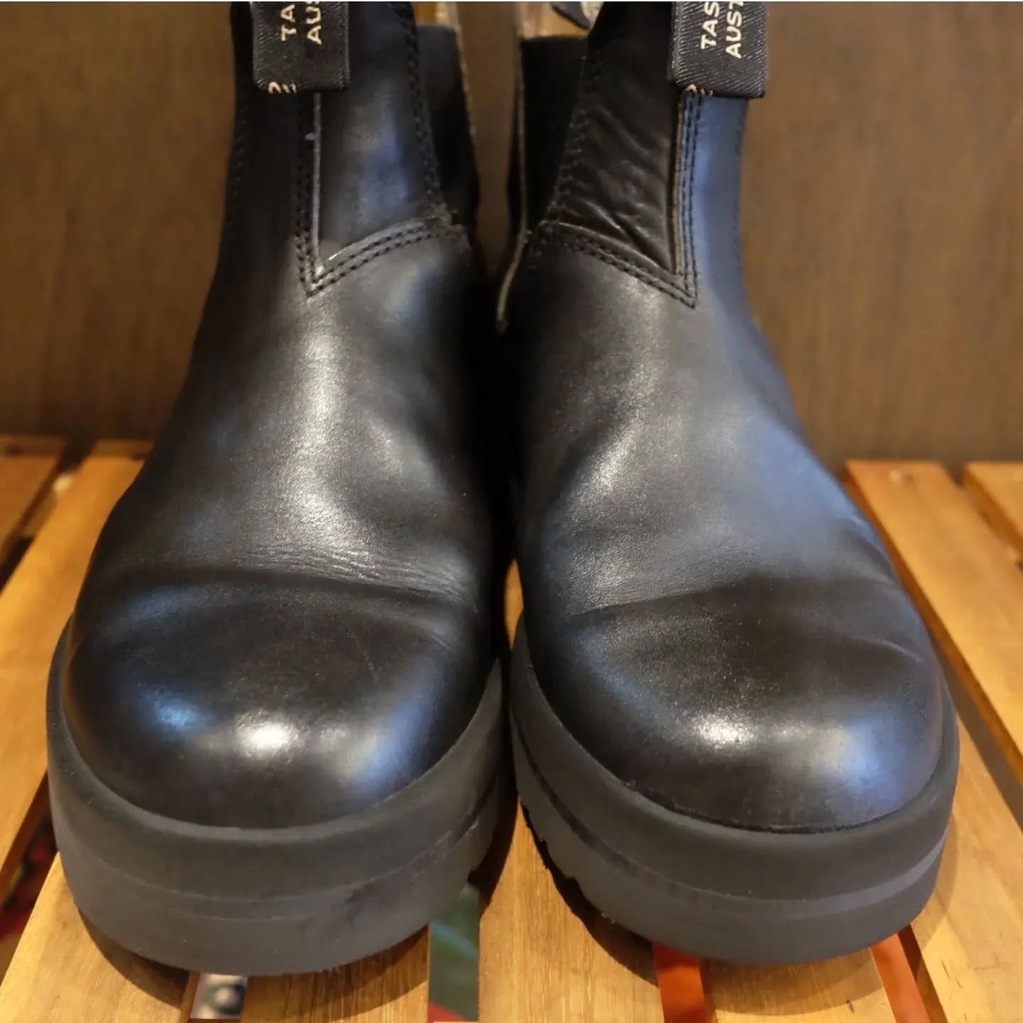 久しぶりに出したブランドストーン、ソールがボロボロに…😢