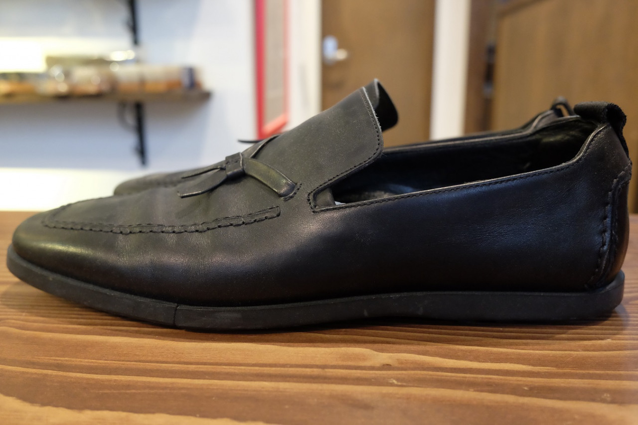 【GUCCI 紳士靴】経年劣化で靴底が割れた．．．