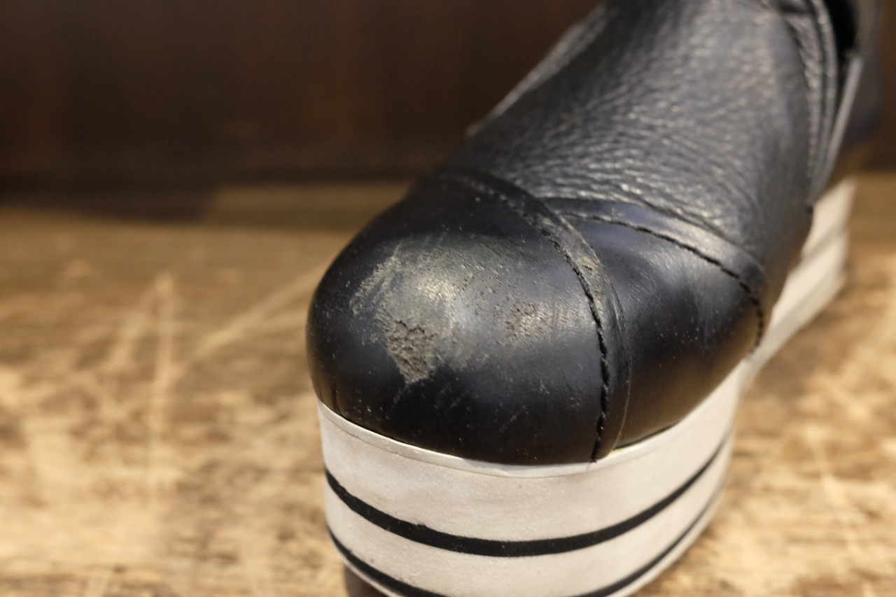 婦人靴 つま先のキズ補修